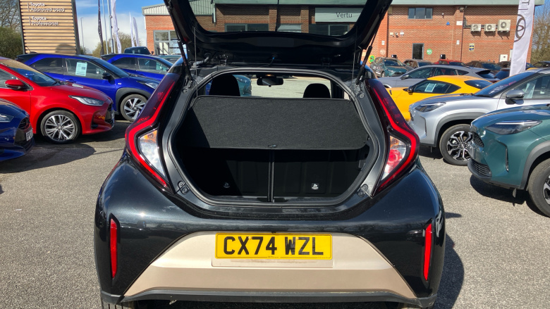 Toyota Aygo X 1.0 VVT-i Edge 5dr Petrol Hatchback